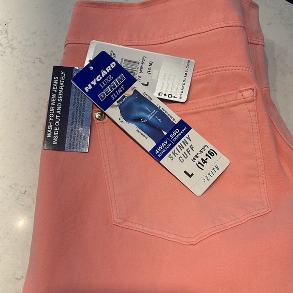 Peter Nygard Womens Jeans 16 Straight Leg Cotton Blend Solid Pink Denim L(14-16 - Picture 7 of 7